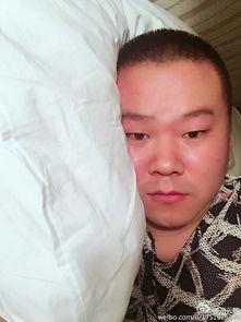 男明星睡前自拍,男明星私密自拍瞬间