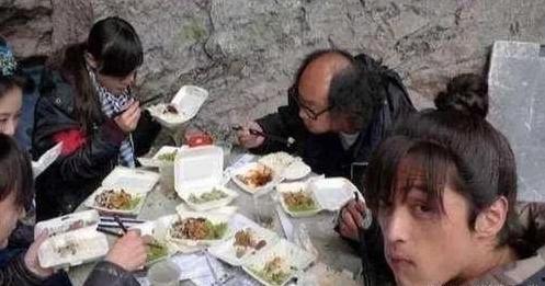 回族明星怎么吃饭