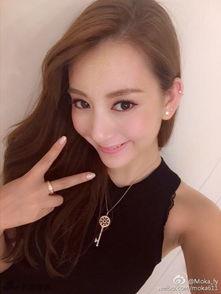 冷欣杰网红照片,镜头下的时尚魅力