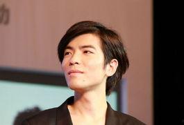 萧敬腾是明星,音乐星空中的璀璨明星