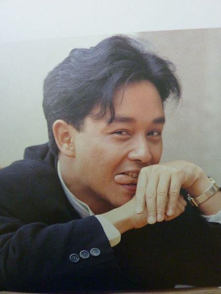 名字带向左的明星,揭秘名字带“向左”的明星魅力人生