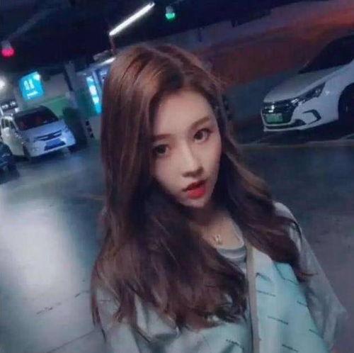 热网红,揭秘网络红人的崛起与影响力