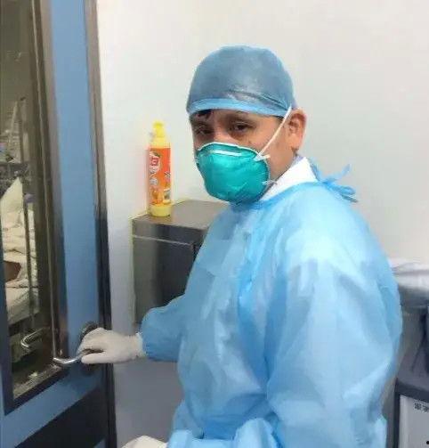 网红张文宏现象(一),网红医生如何成为舆论焦点