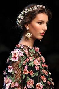 明星头冠,揭秘明星闪耀头冠背后的故事